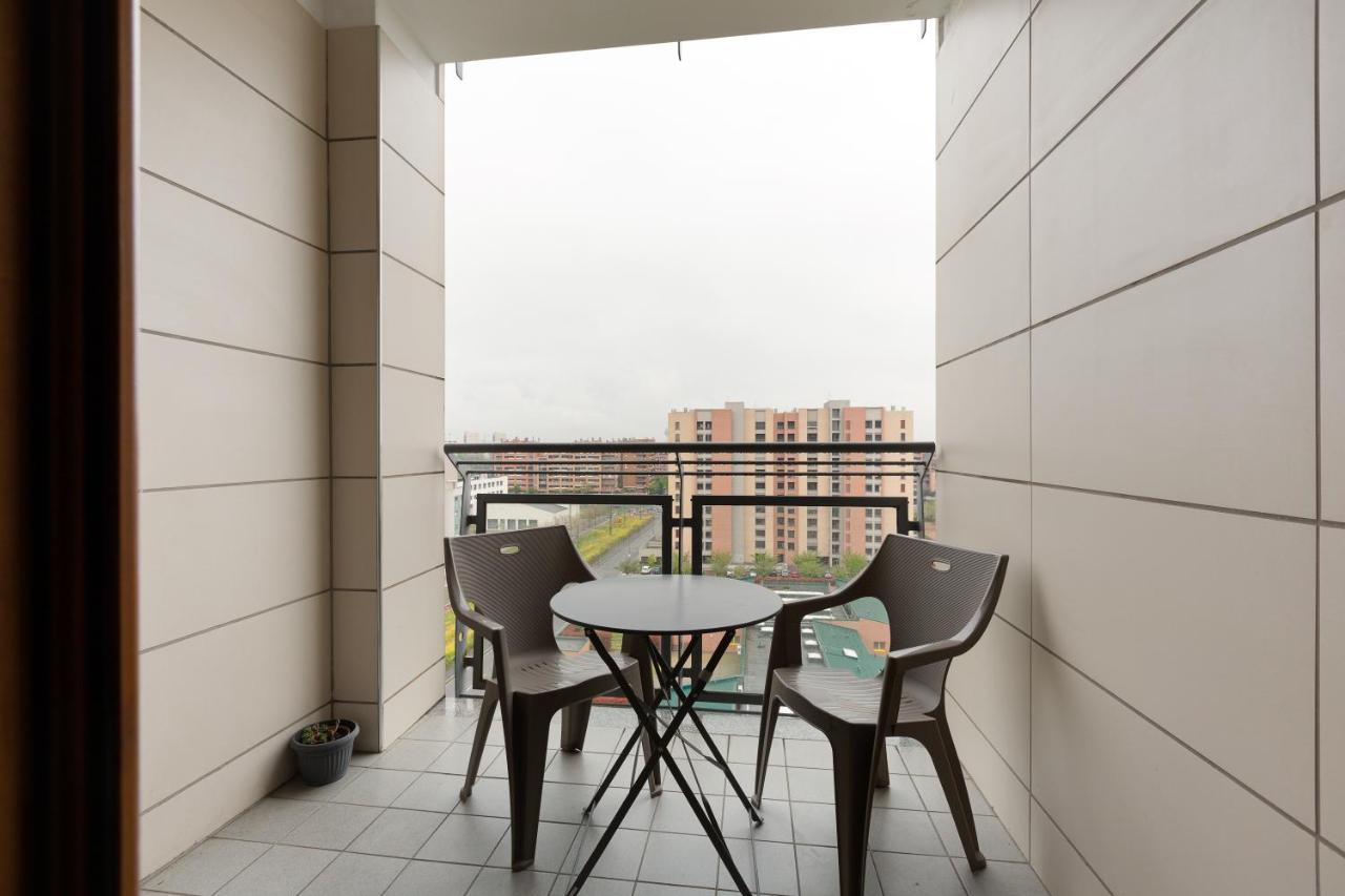 Milan Comfy Apartment X3 - With Balcony Bagian luar foto